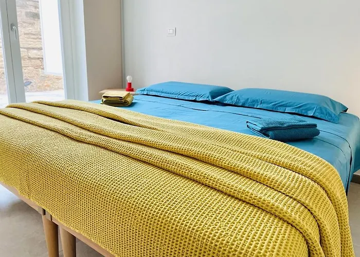 Clicksardinia Spectacular Waterfront Neptune With Sea-facing Terraces And Garden Альгеро